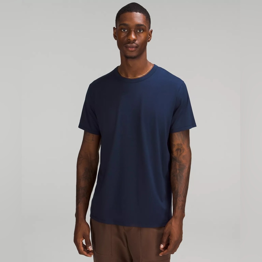 Lululemon T - Shirt (XL, Navy)